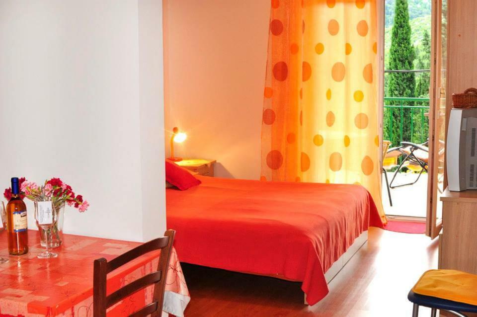 Apartments Franic โพลเช ภายนอก รูปภาพ